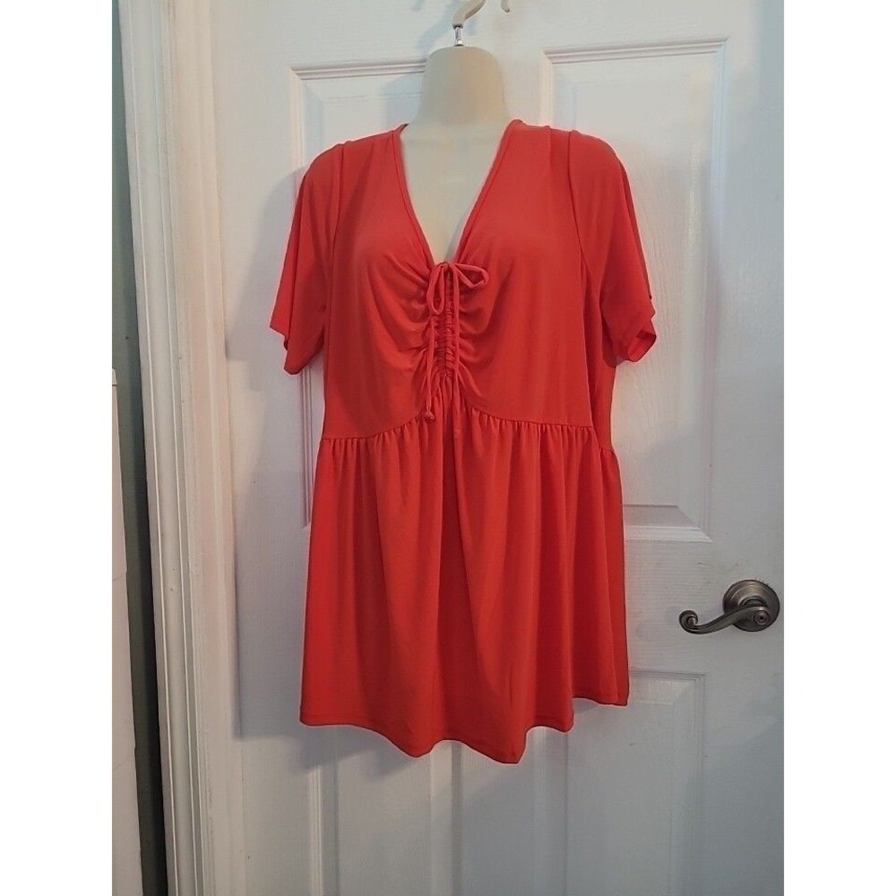 NY Collection For Women  1X Red Short Sleeve V Neck